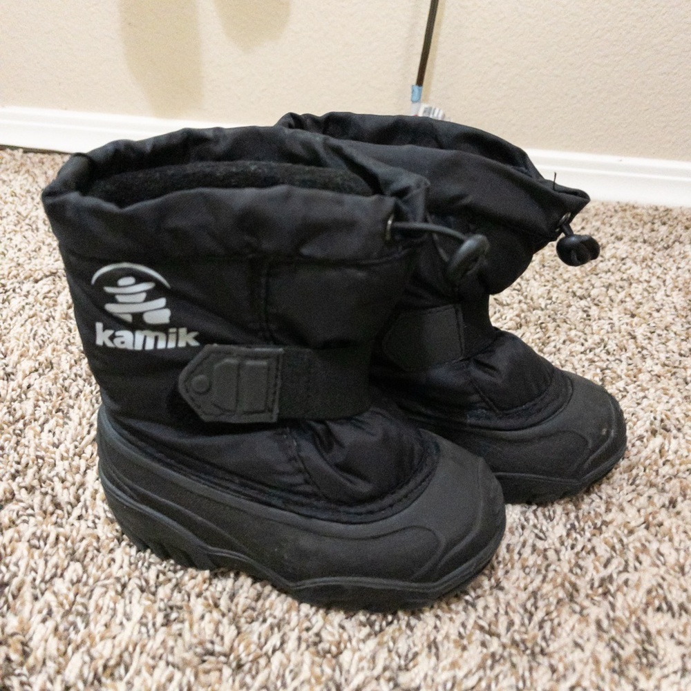 Black Kamik Toddler Snow Boot, Size 7